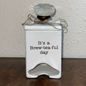 Porcelain Tea Holder